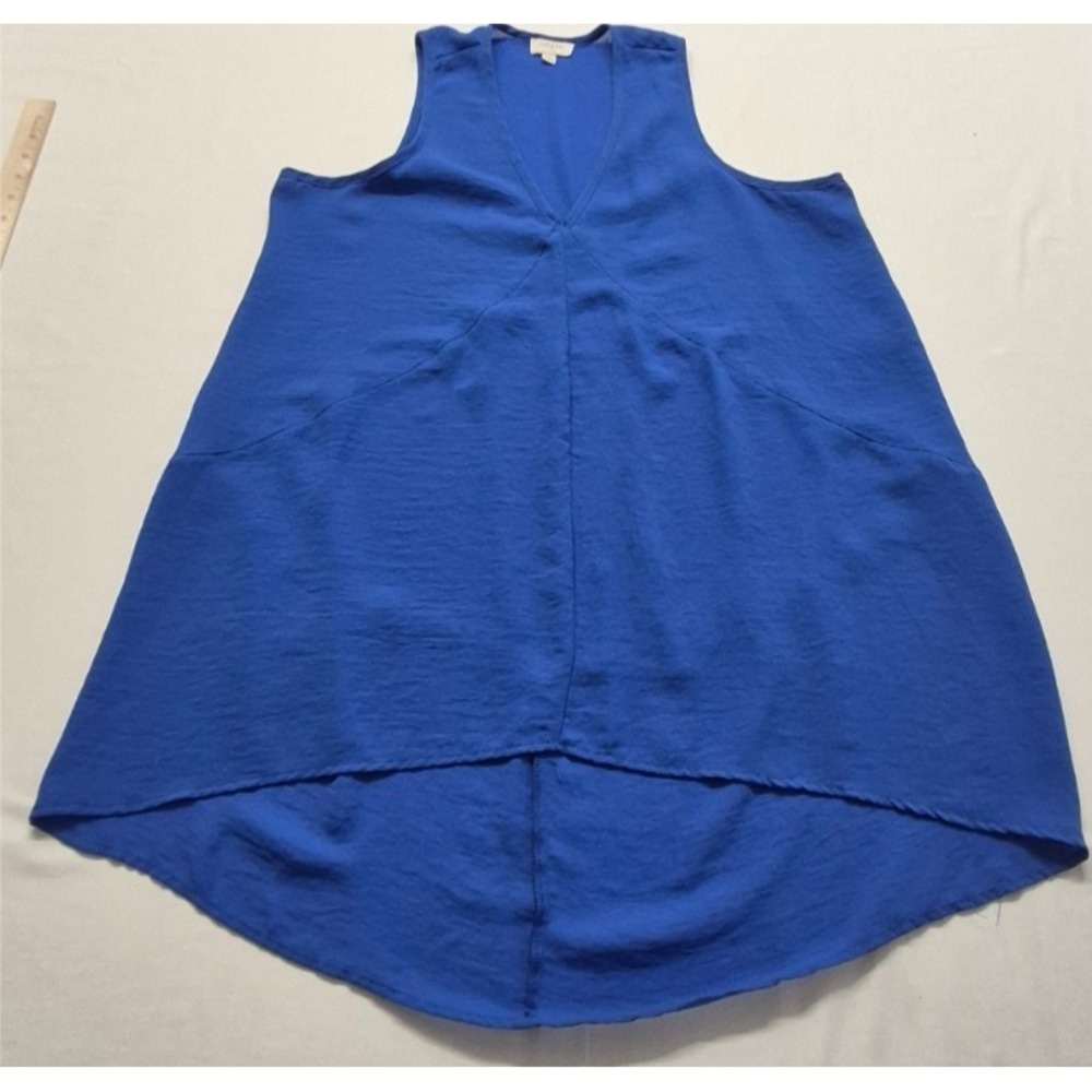 Umgee women's royal blue sleeveless V-neck tunic blouse sz. M high low hem